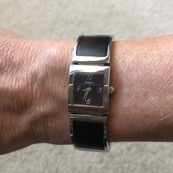 Silver and Woodtone Fossil Watch - Picture 2 of 4